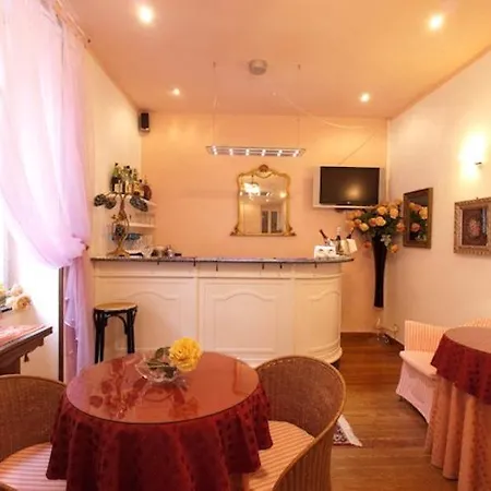 Hotell Experia 3*